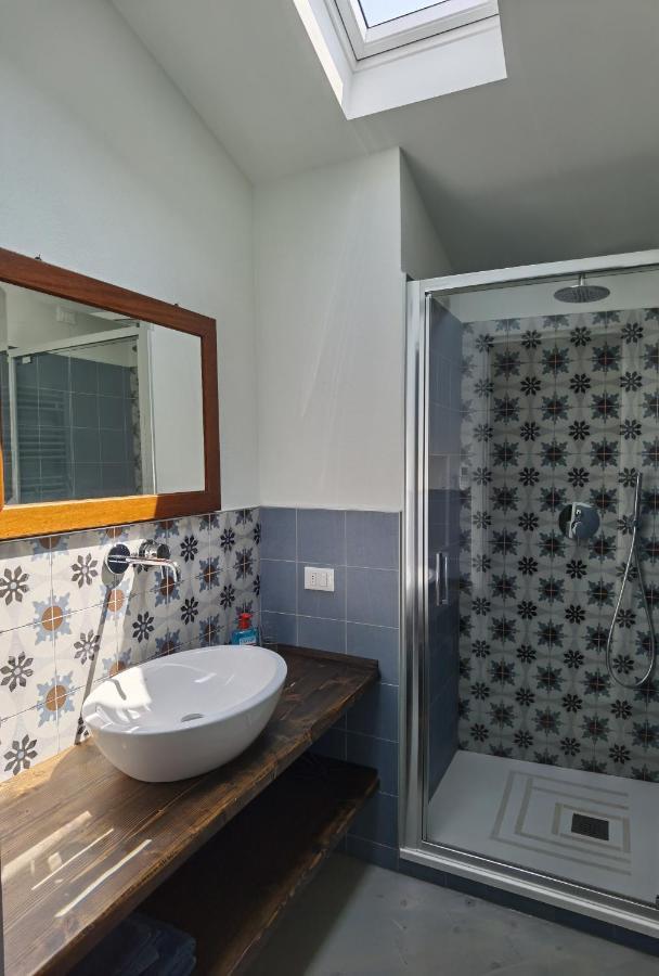 La Casa Sulla Terrazza Apartman Sarnico Kültér fotó